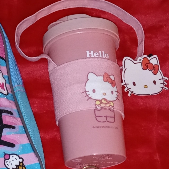 ❤SOLD❤🌸Hello Kitty Bundle - Picture 3 of 6